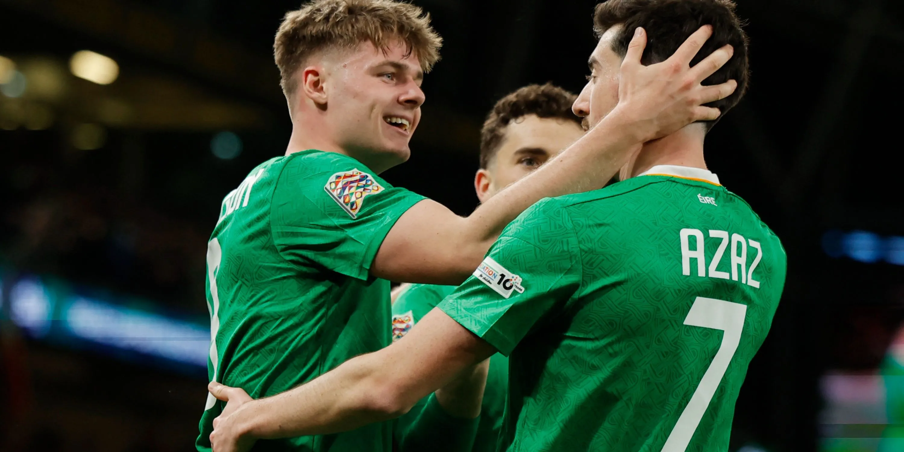 Evan Ferguson ghi bàn cho đội tuyển Cộng hòa Ireland.