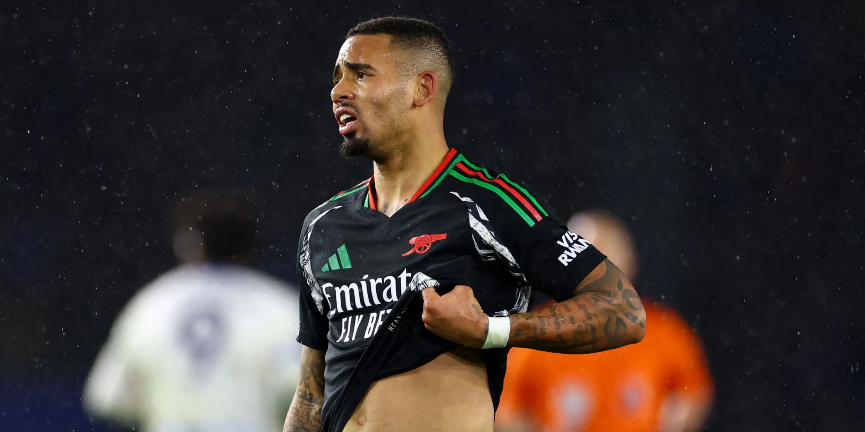 Gabriel Jesus trong trận đấu của Arsenal gặp Brighton