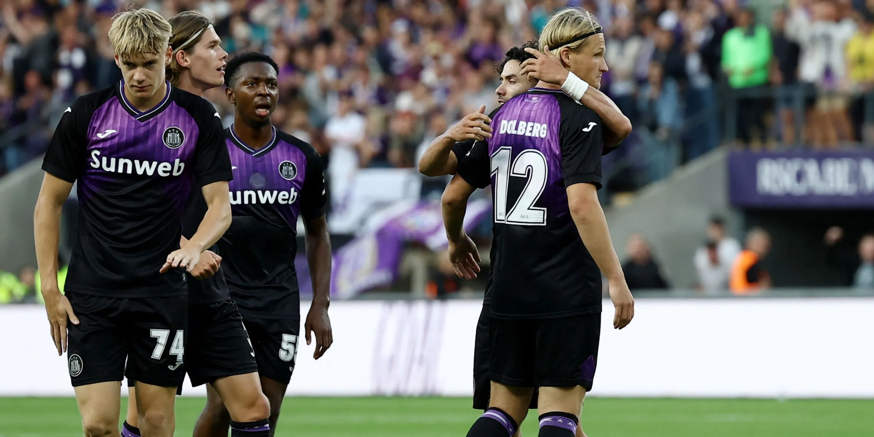 Kasper Dolberg thi đấu ấn tượng cho Anderlecht trước khi chuyển đến Ajax.