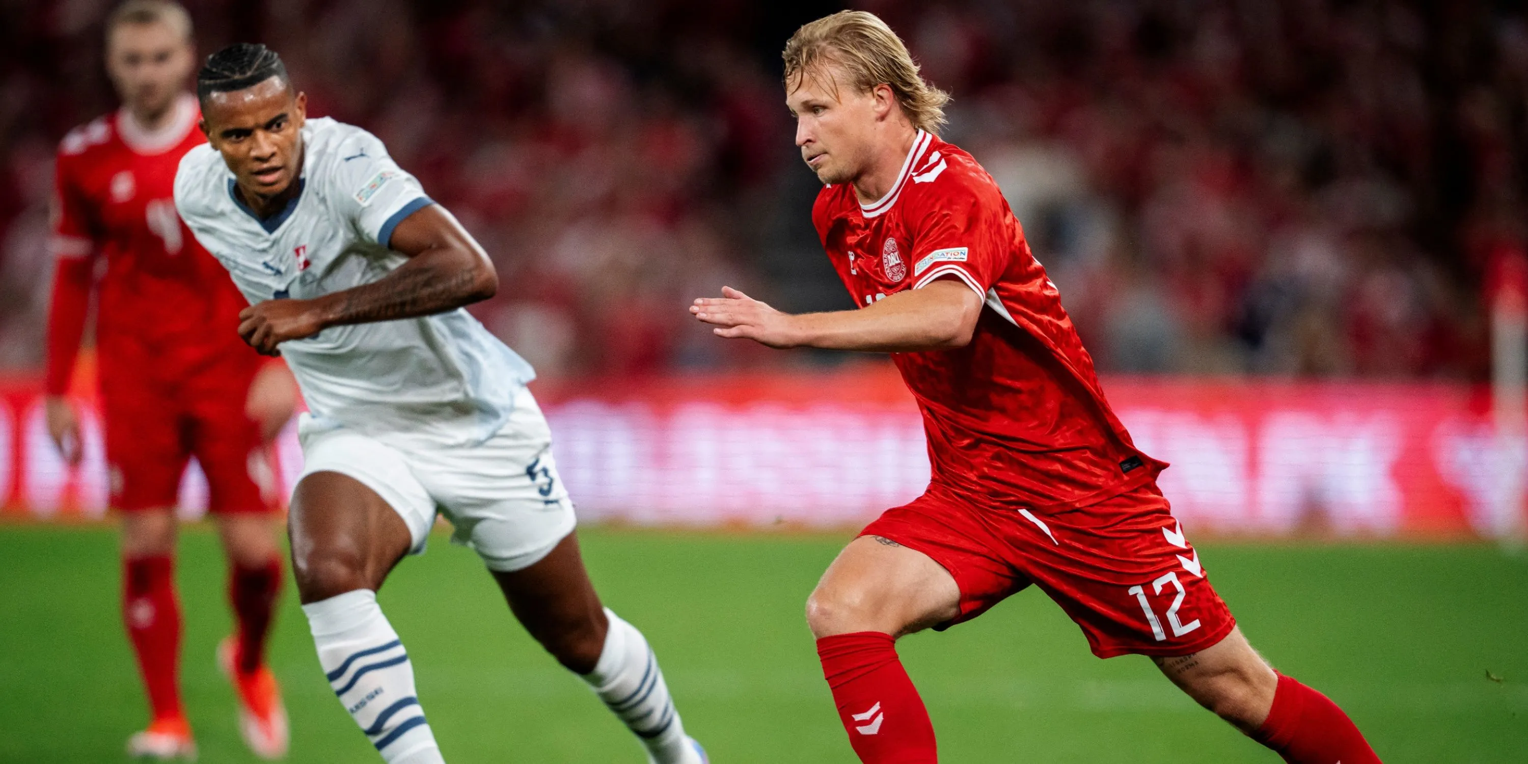 Kasper Dolberg, tiền đạo đội tuyển Đan Mạch, là mục tiêu chuyển nhượng quan trọng của Celtic.
