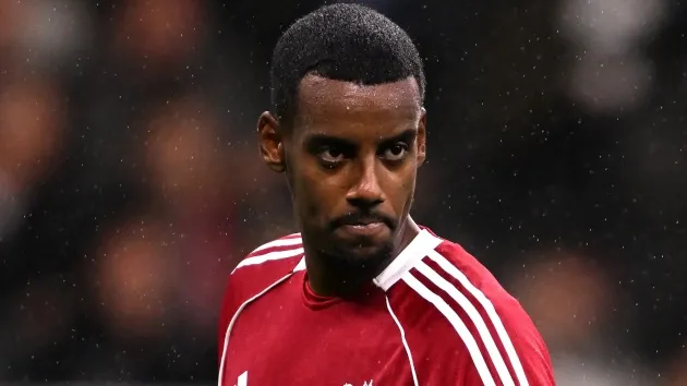 Alexander Isak gặp vấn đề chấn thương, khả năng ra sân trước Brentford còn bỏ ngỏ