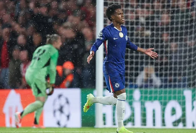 Estevao phát triển nhanh, đang thử nghiệm nhiều vị trí tại Chelsea