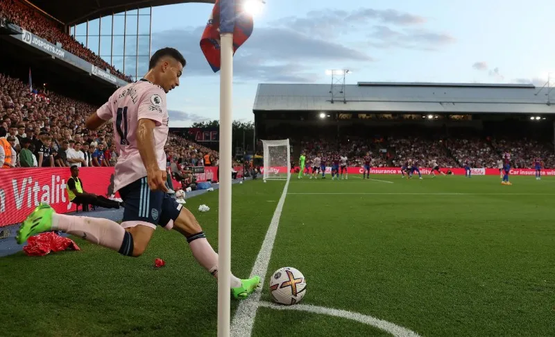 Góc phạt góc là nguồn cầu tạo cơ hội và bàn thắng cố định cho các đội lớn ở châu Âu